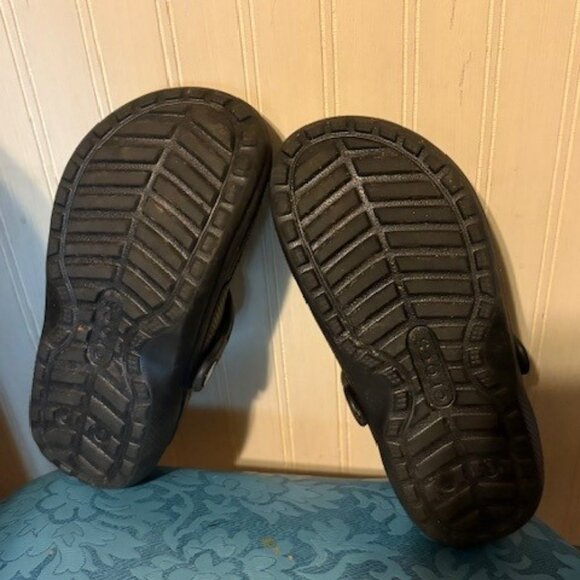 Boys Fur Lined Crocs - Picture 3 of 3